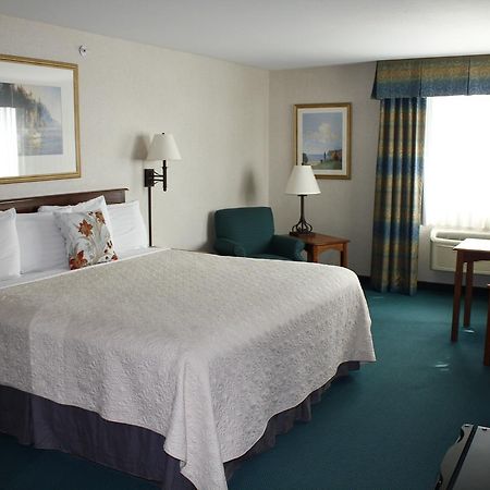 Baraga Lakeside Inn Exteriér fotografie