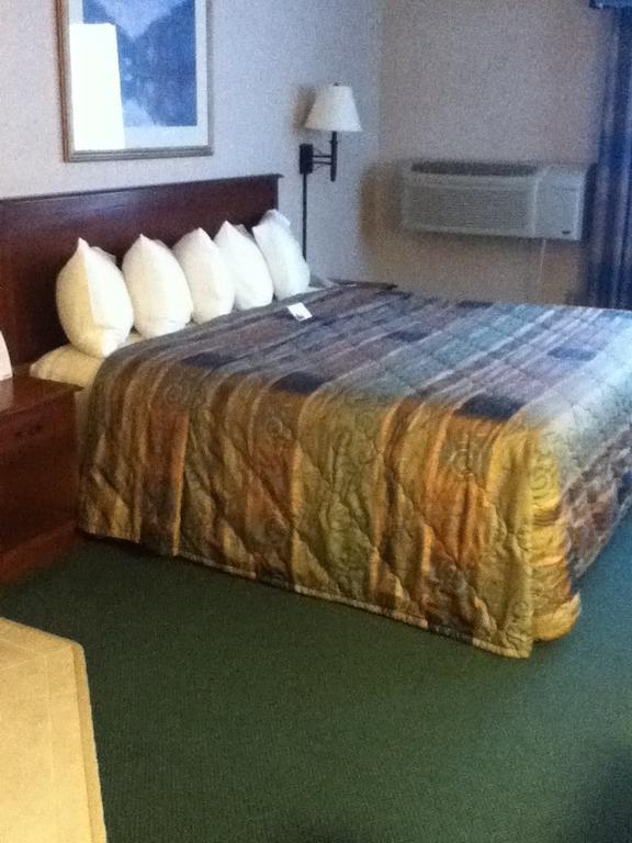Baraga Lakeside Inn Exteriér fotografie